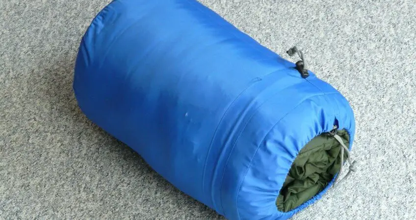 Daunenschlafsack reinigen